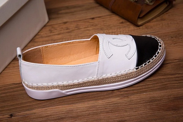 CHANEL Loafers Women--098